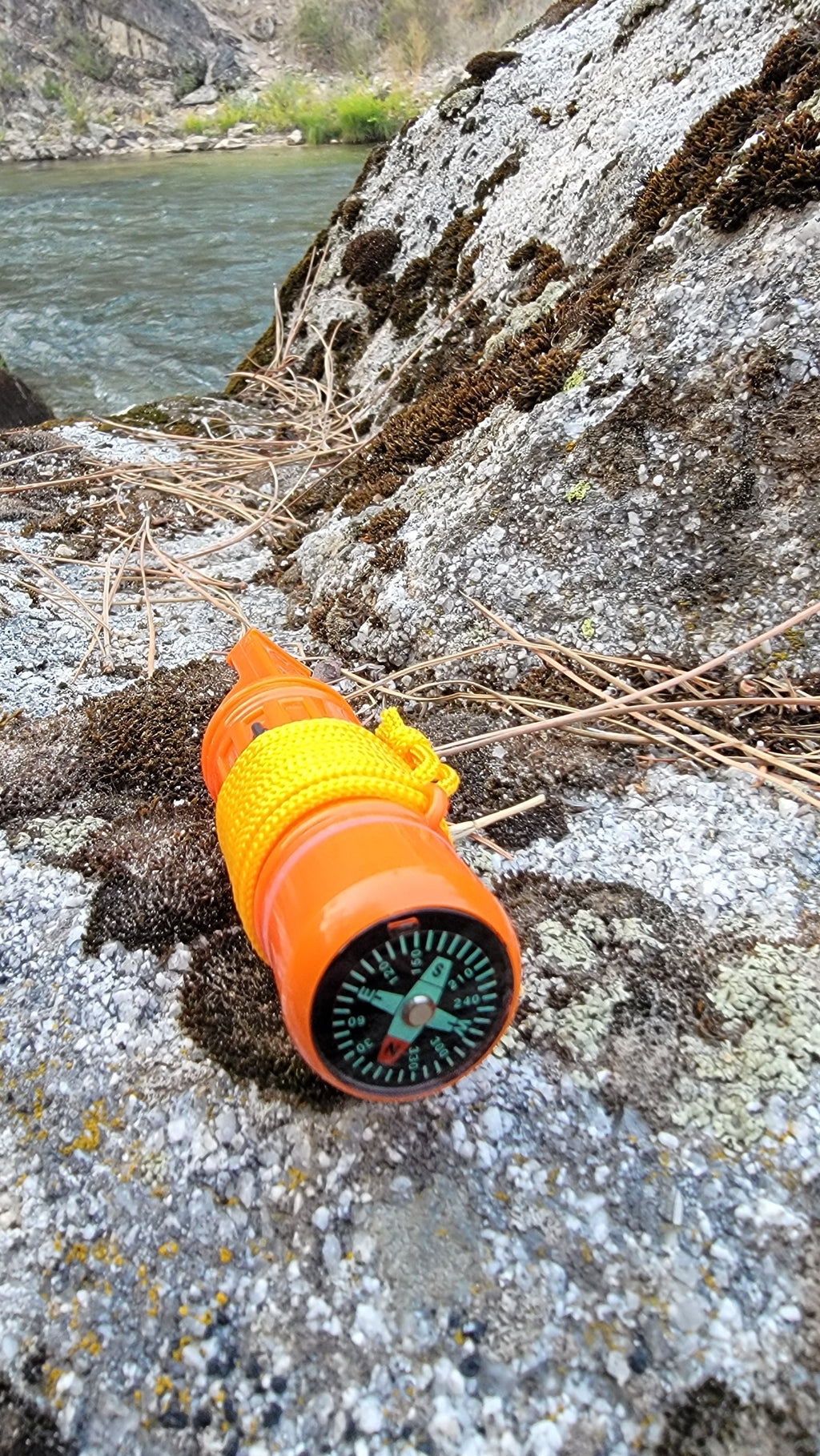 5-in-1 Emergency Survival Whistle